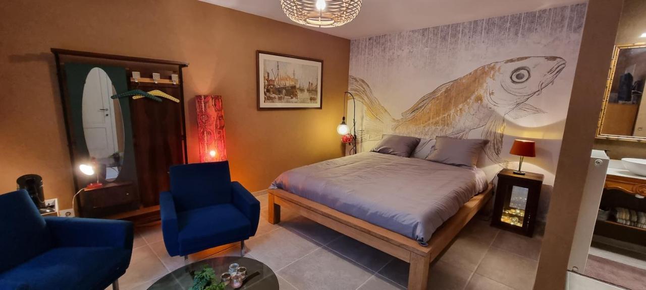 Logies La Chevre Folle - Lodging & Cooking In Style With Shared Kitchen Oostende Bagian luar foto
