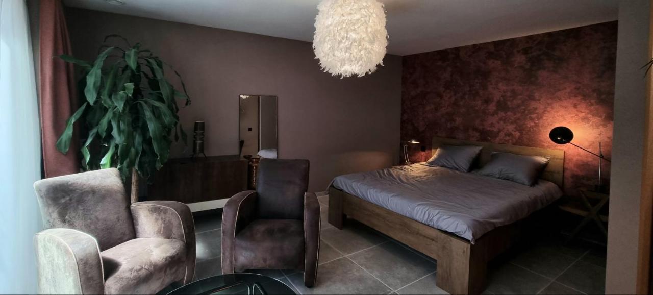 Logies La Chevre Folle - Lodging & Cooking In Style With Shared Kitchen Oostende Bagian luar foto