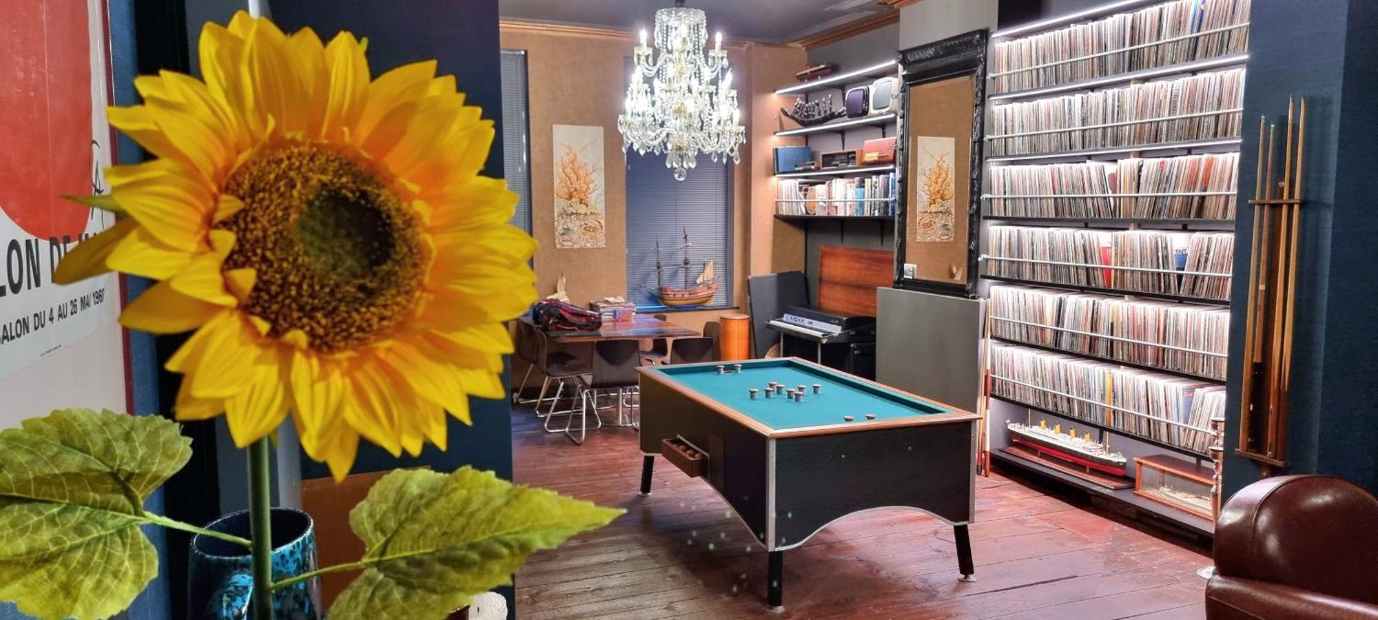 Logies La Chevre Folle - Lodging & Cooking In Style With Shared Kitchen Oostende Bagian luar foto